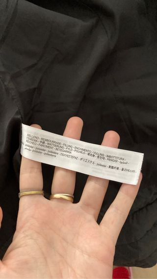 abrigo acolchado capucha negro