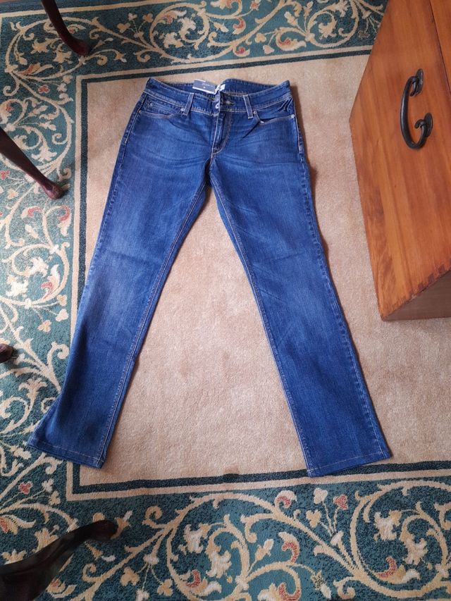 Levis Slim 571