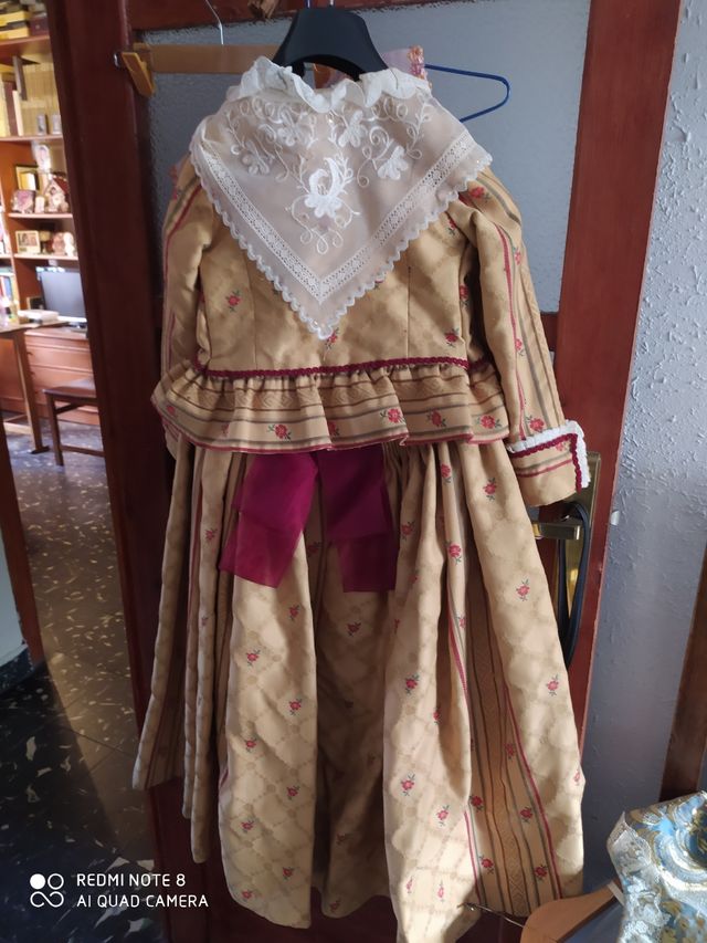 Traje de fallera