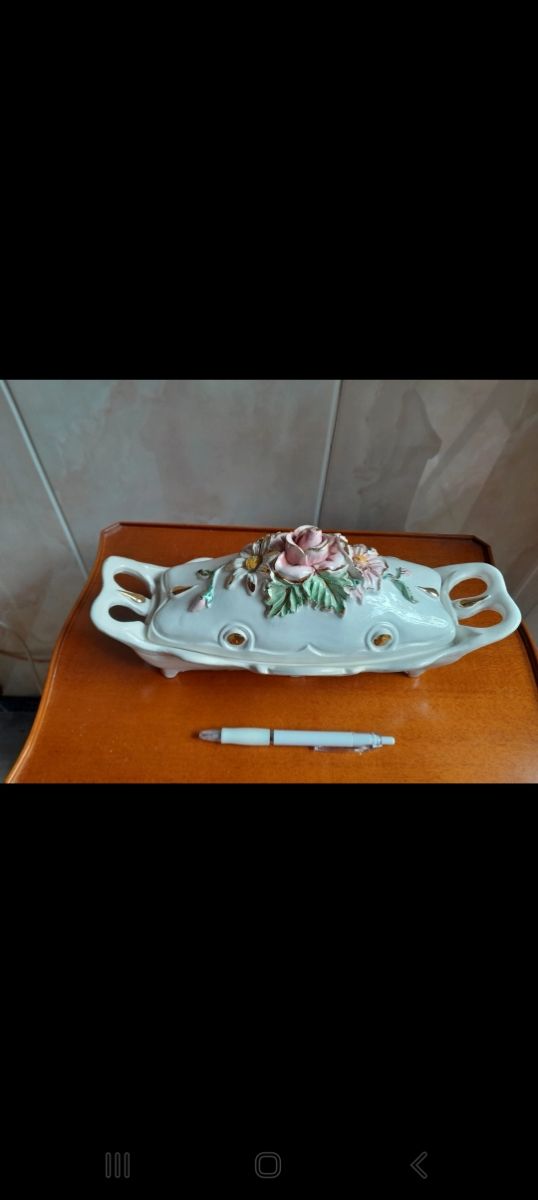 Zuppiera ceramica con coperchio