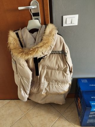 Piumino uomo beige multitasche