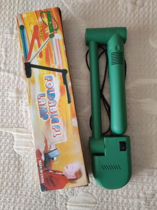 Lámpara de mesa verde