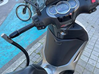 Piaggio Beverly 350