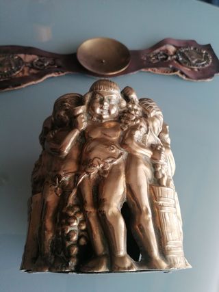 FIGURA LATÓN