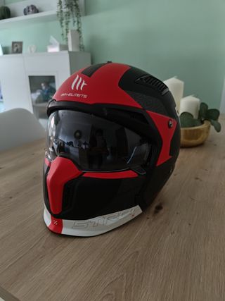 Casco MT Streetfigther 