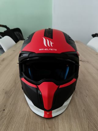Casco MT Streetfigther 