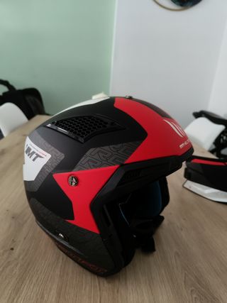 Casco MT Streetfigther 