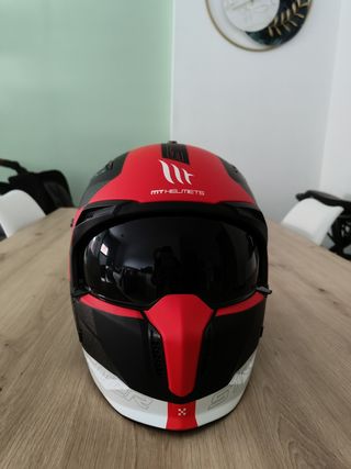 Casco MT Streetfigther 