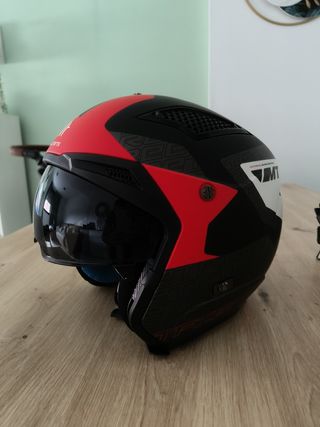Casco MT Streetfigther 