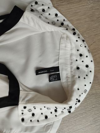 Camisa abalorios de Mango