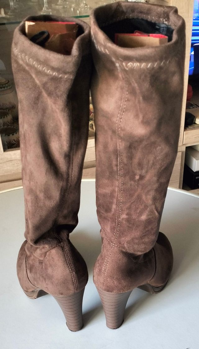 Botas altas marrones