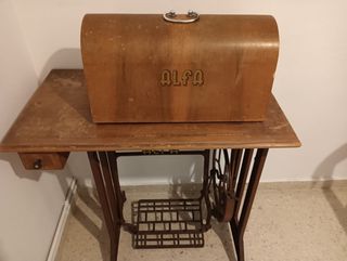 Máquina de coser Alfa