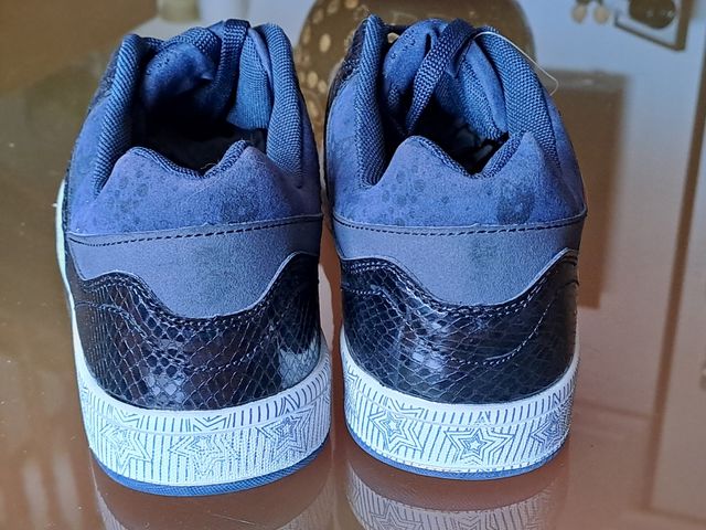 Zapatillas azul marino