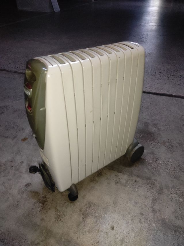 Radiador Delonghi 2000W rapido