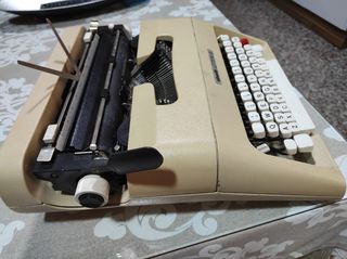Se vende maquina de escribir