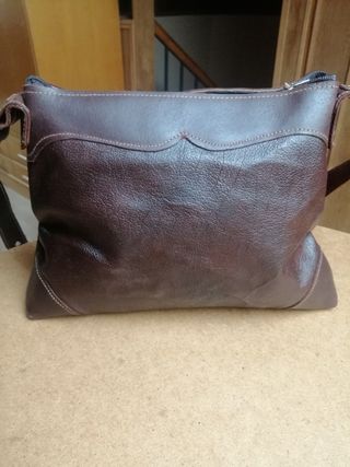 BOLSO DE PIEL 