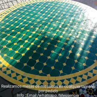 Tavolo in mosaico artigianale