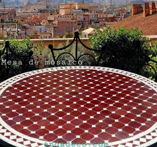 Tavolo in mosaico artigianale