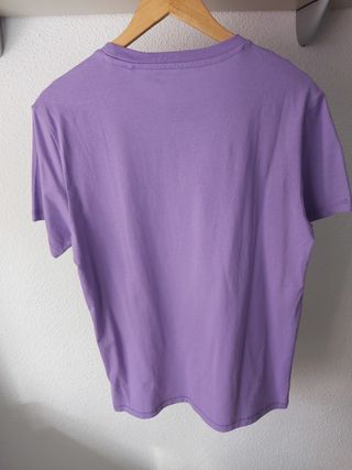 Top morado de Zara.