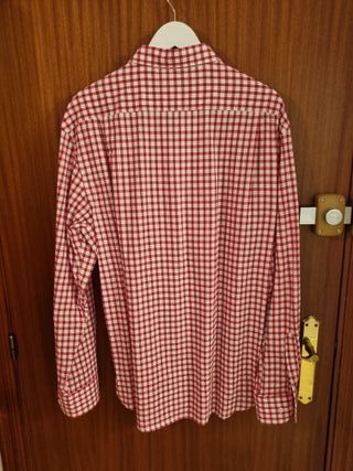 Camisa a cuadros blanca-roja, talla 7