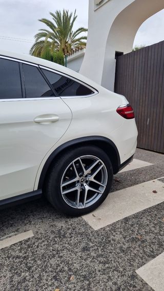 Mercedes-Benz  GLE 2017