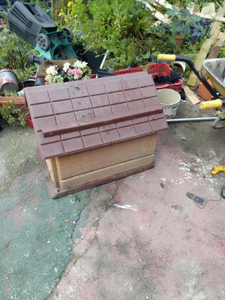 Se vende caseta para perro 