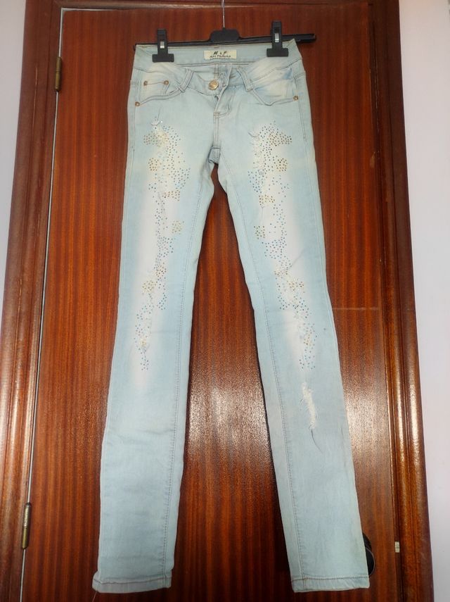 Vaqueros con brillantes.