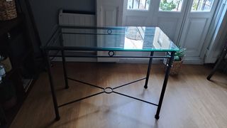URGE VENDER POR REFORMA  Mesa forja y cristal