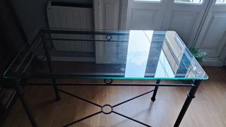 URGE VENDER POR REFORMA  Mesa forja y cristal
