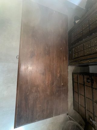 Baúl de madera antiguo
