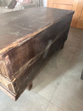 Baúl de madera antiguo