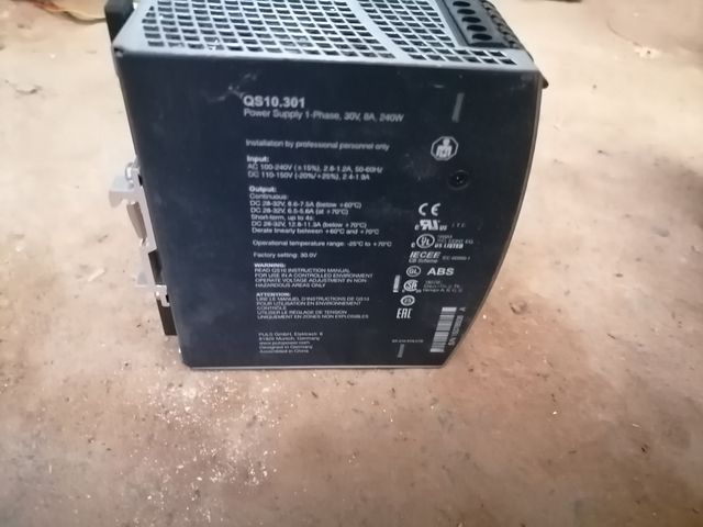 Fuente alimentación QS10.241 PULS 28VDC/32VDC