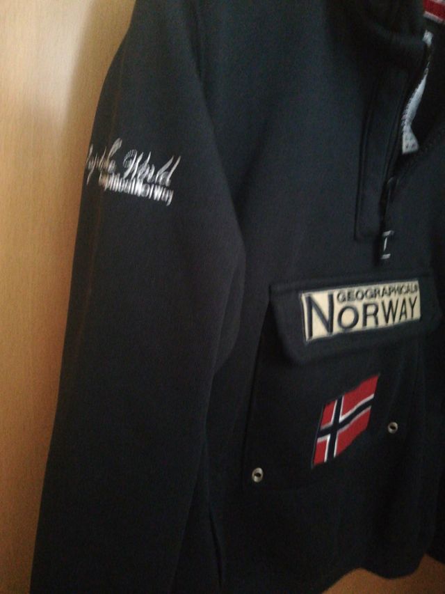 sudadera canguro Norway.