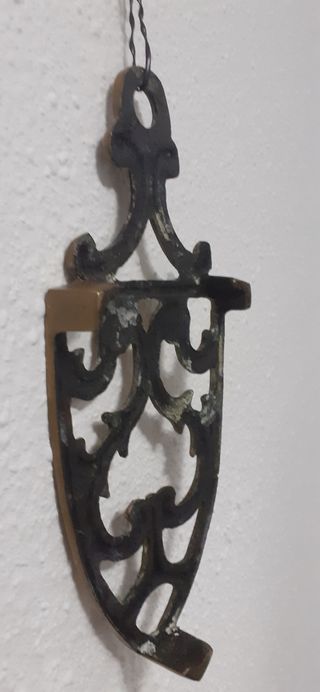 Bronce inglés victoriano. Base de plancha antigua.