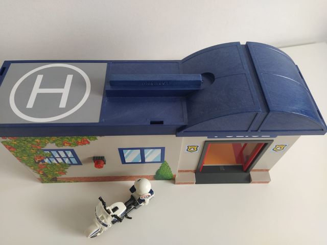 Comisaría maletín Playmobil