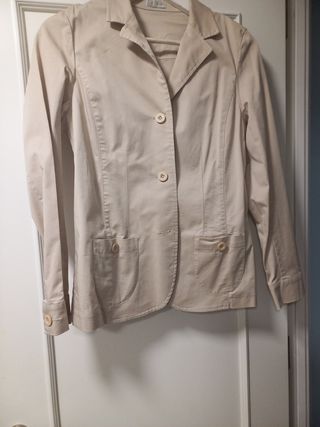 Traje chaqueta con falda crudo prenatal