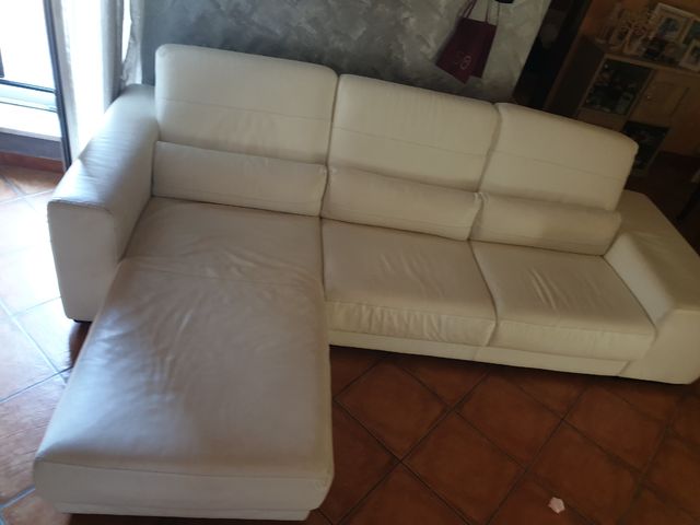 Divano in vera pelle