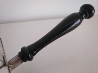 Recogemigas mango madera