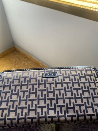 Cartera de piel