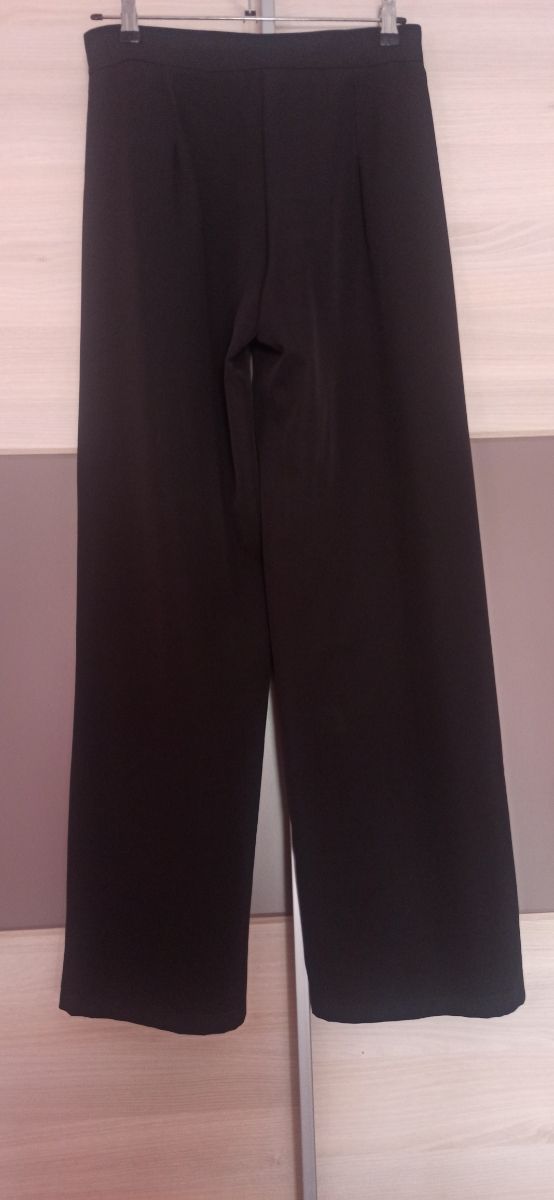 Pantalón negro Palazzo