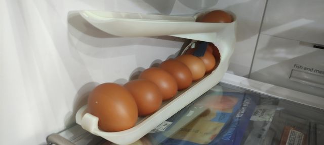 Dispensador de huevos para nevera