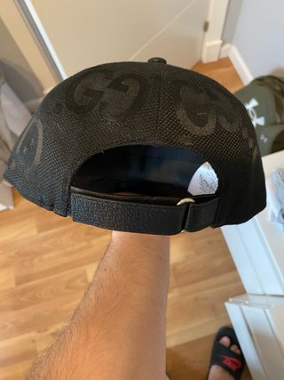 Gorra negra