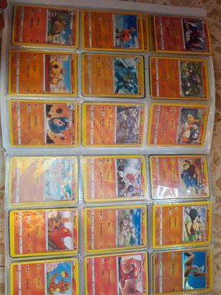 Cartas pokemon y álbum