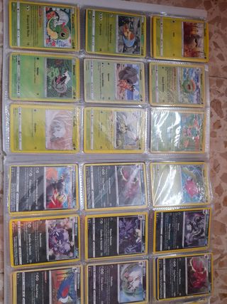 Cartas pokemon y álbum