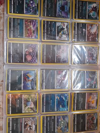 Cartas pokemon y álbum