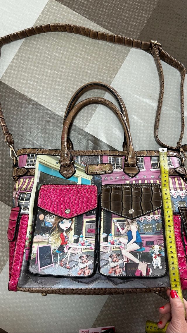 Bolso tote WKR estampado muñecas