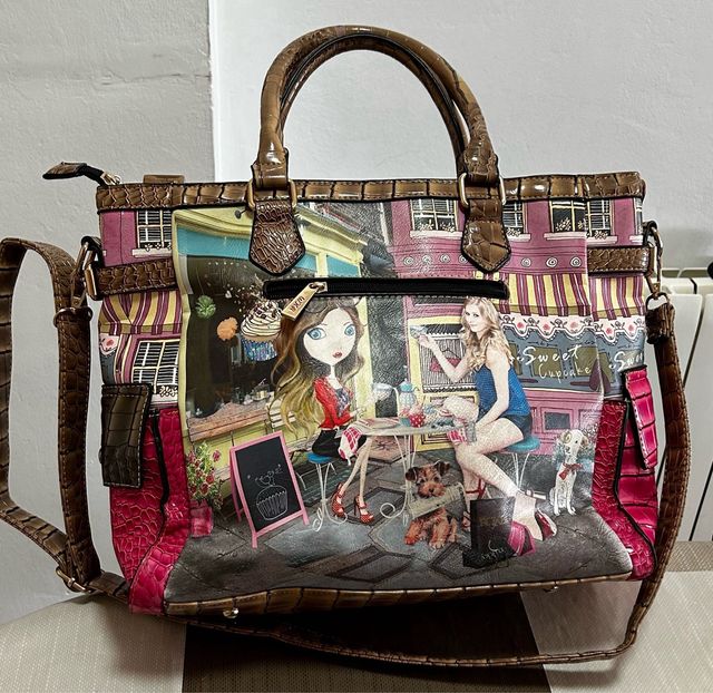 Bolso tote WKR estampado muñecas
