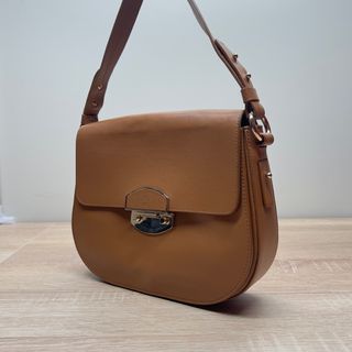 Bolso Roberto Verino de hombro en piel