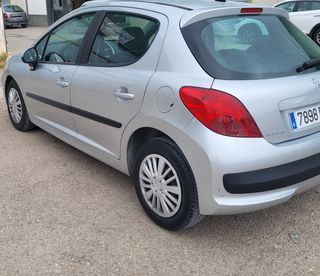 Peugeot 207 2006