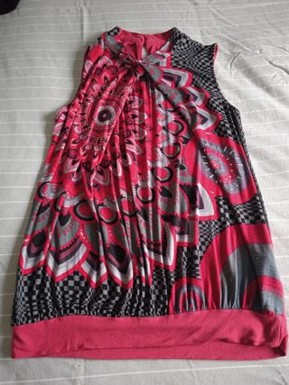 Camiseta desigual 